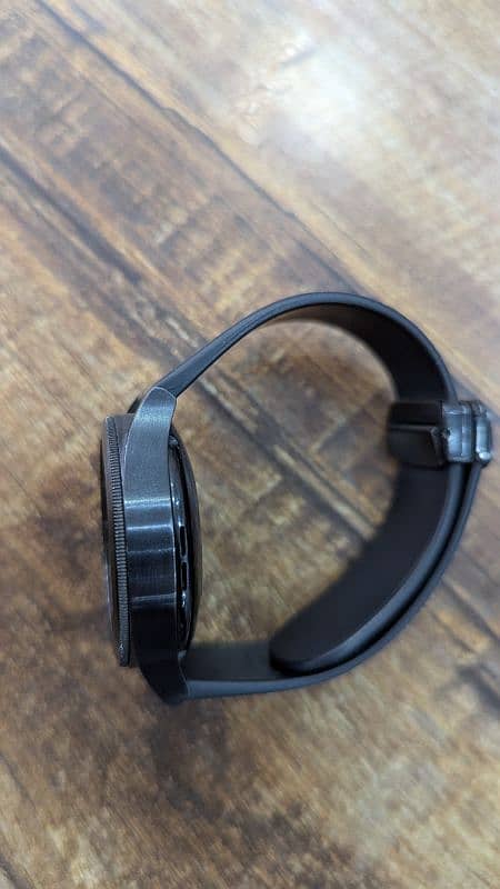 Samsung Galaxy Watch 4 Classic 42mm Bluetooth – Excellent Condition 7