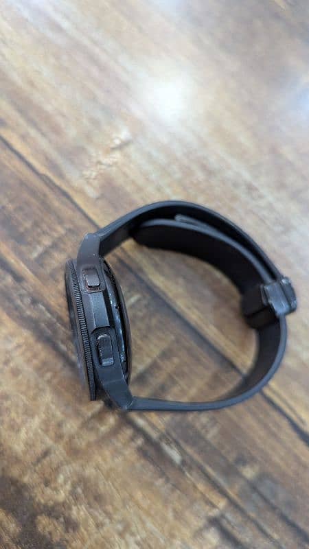 Samsung Galaxy Watch 4 Classic 42mm Bluetooth – Excellent Condition 10