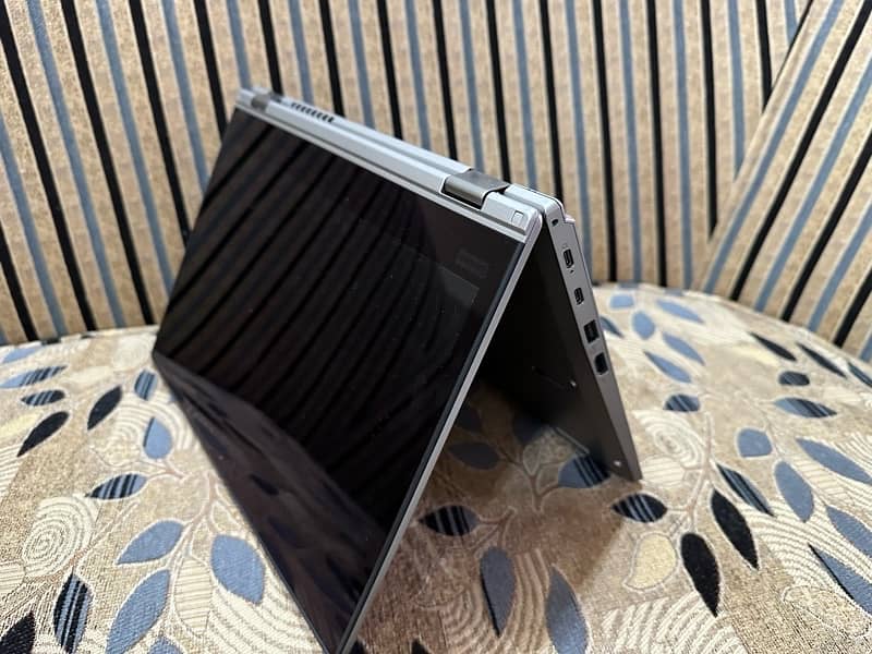 Lenovo Yoga L390 | i5 8th Gen | Touch 360° | Slim & Fast 4
