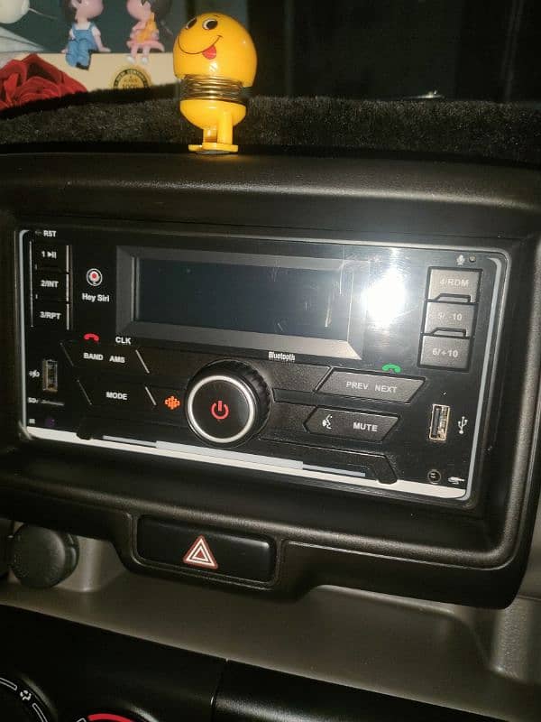 genuine Suzuki audio system brand new with Bluetooth 0