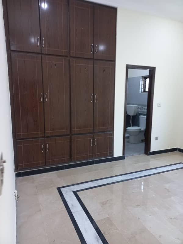 30*70 Like Brand New , Sun Face House For Sale In D-17 4