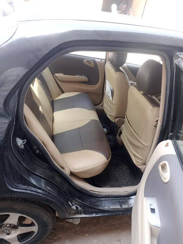 Honda City  IDSI 2004 Manual Excellent condition 5