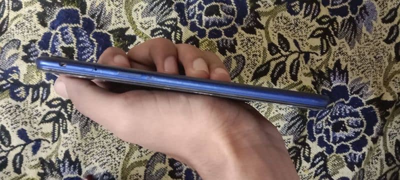 Oppo A83 4