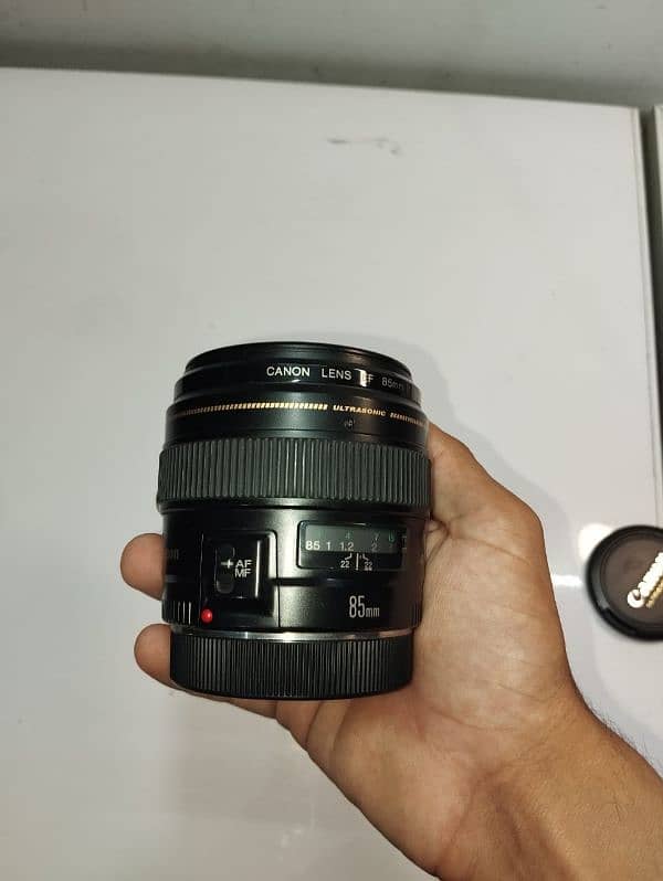 Canon 85mm 1.8 USM 1