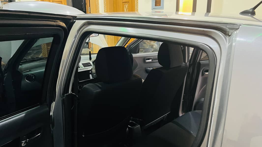 Suzuki Swift 2018 12