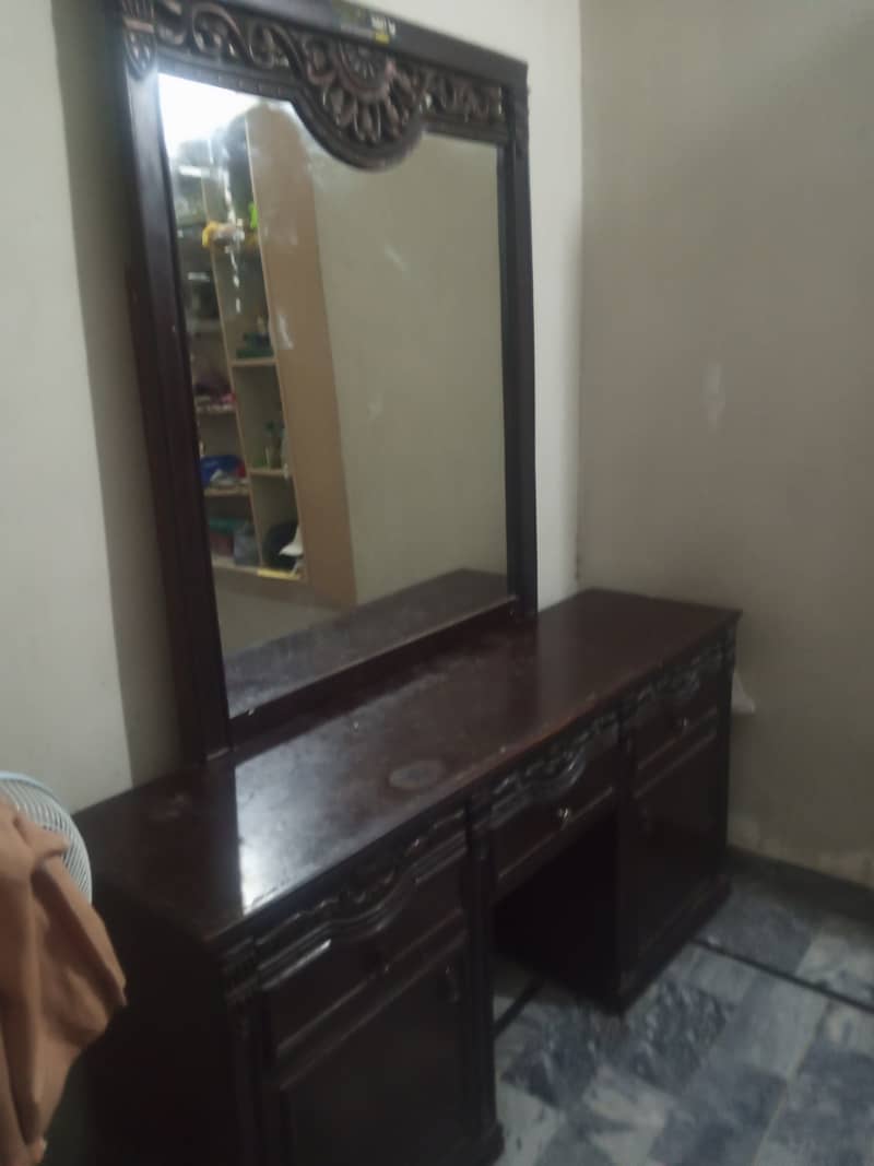 Solid Wood Bed Set with Dressing Table 6