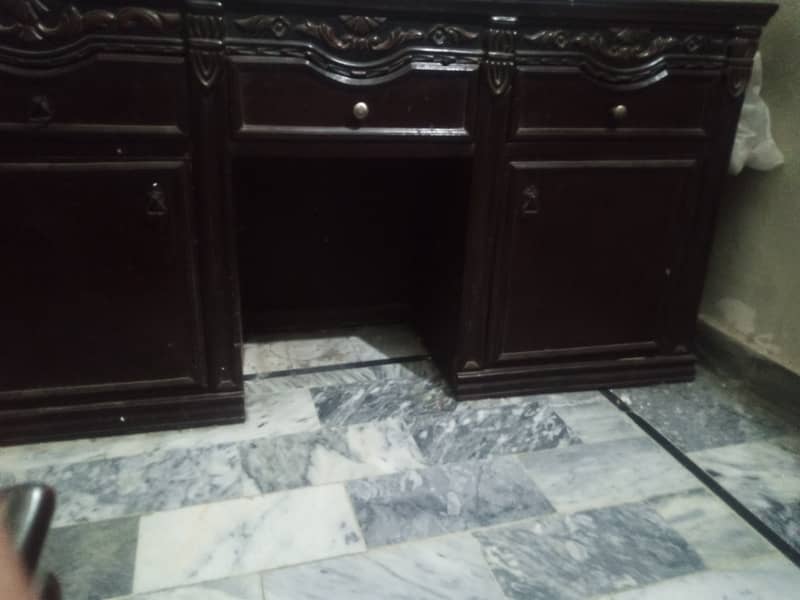 Solid Wood Bed Set with Dressing Table 4