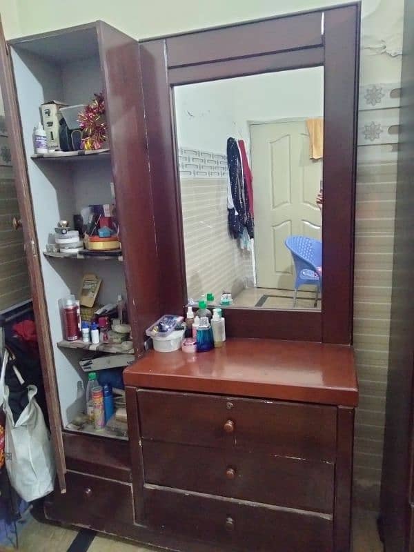 Dressing Table 2