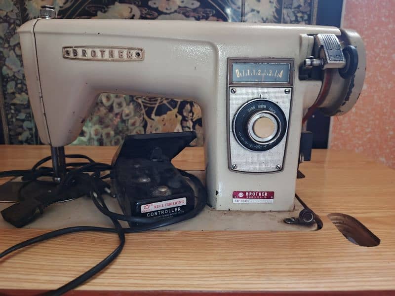 brother seewing machine with table in cheap 26000 Condition 10/9 2