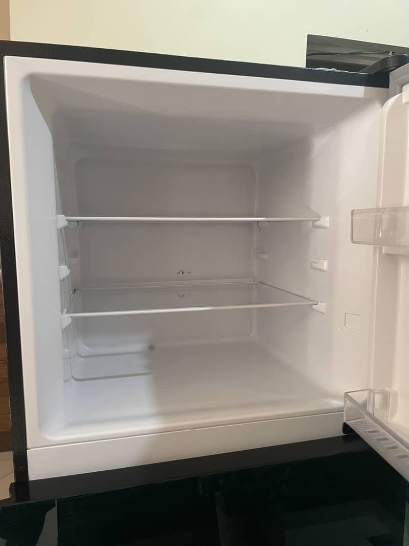Dawlance REF 9191WB AVANTE NOIR GREEN Double Door Refrigerator 5