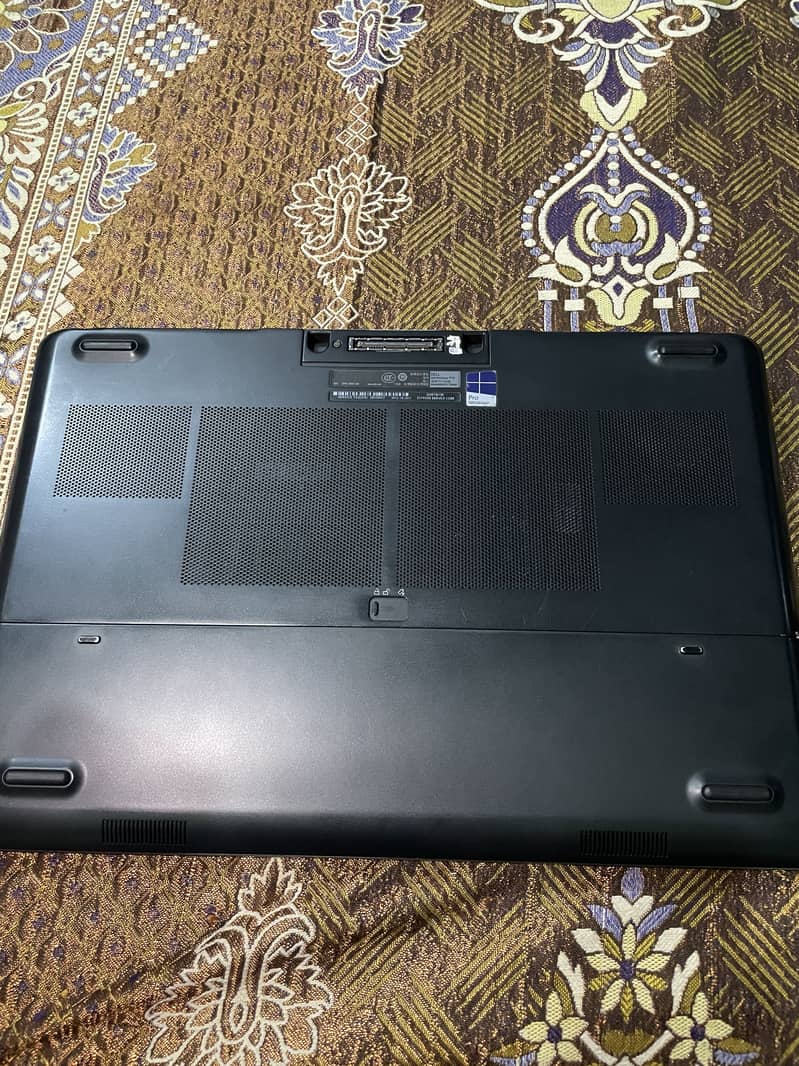 Dell Precision 7710 Core i7 6th Gen 32Gb/512Gb NVME SSD 9