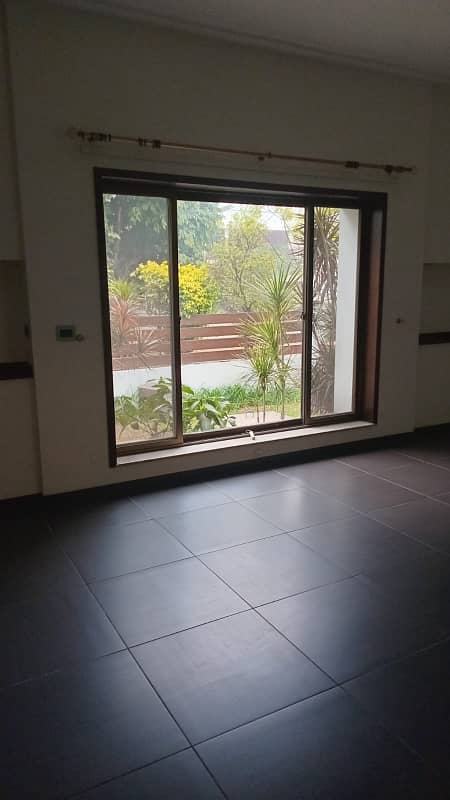 1 Kanal House For Rent Executive-Level Accommodation Near Polo Ground, Cantt 9
