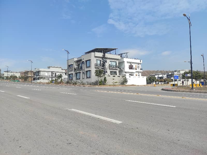 Sector J 10 Marla Avenue 8 Plot For Sale 2