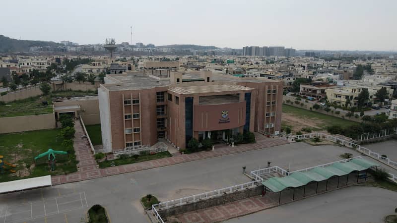 Bahria Enclave Islamabad Sector I 5 Marla Street 16 PU Paid Boulevard Paid Back Open Plot Available For Sale 25