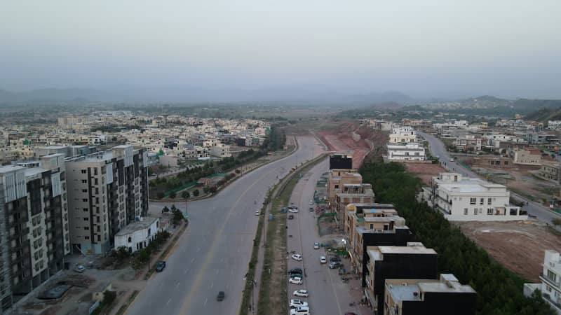 Bahria Enclave Islamabad Sector I 5 Marla Street 16 PU Paid Boulevard Paid Back Open Plot Available For Sale 33