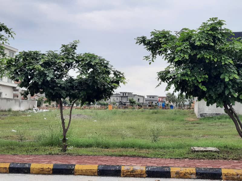 Sector C One Kanal Residential Plot For Sale 3