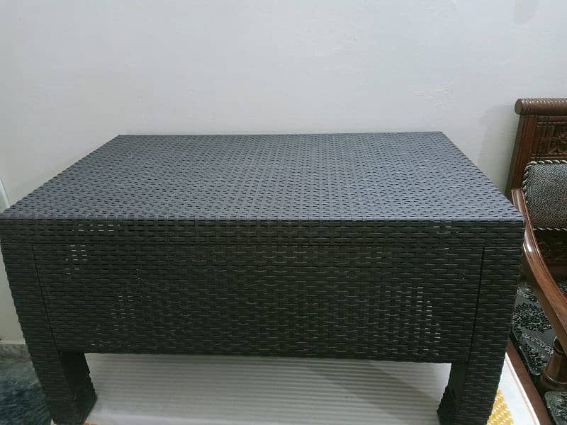 table for sale 0