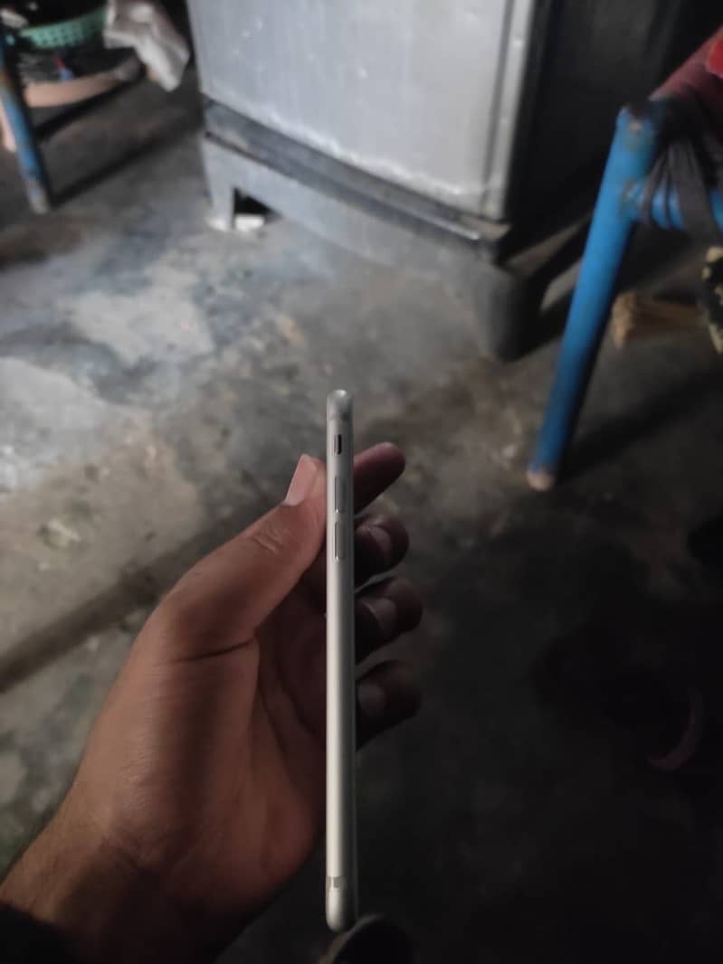 I phone 7 128gb pta proved 4