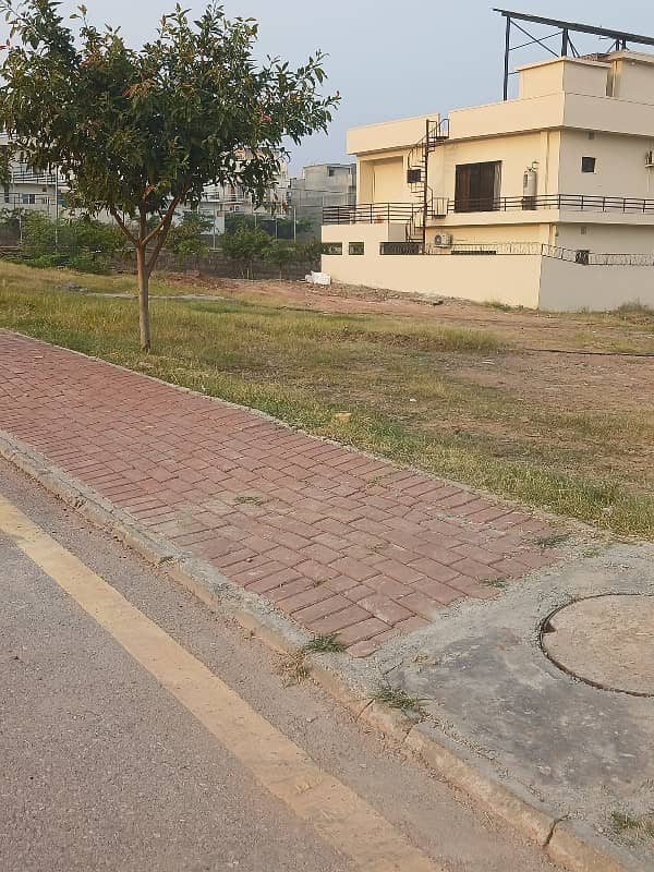 Sector G 10 Marla Residential Plot For Sale 1