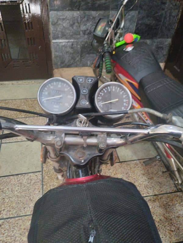 Suzuki 150 red First owner Lahore 1