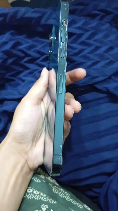 iphone 12pro max 2