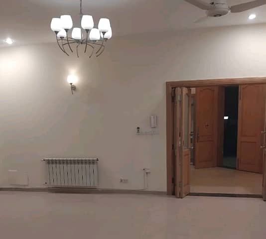 Get A 14 Marla Upper Portion For rent In I-8 1