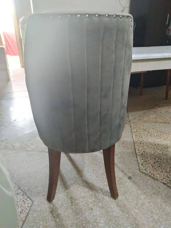 Urgent Selling 6 Chair Dining Table Urgent 9/10 New Condition 7