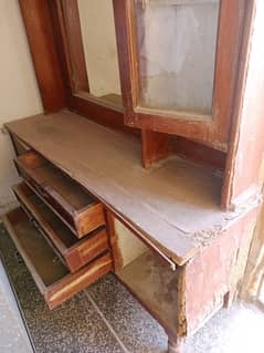 Dressing table mirror