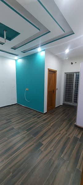 10 Marla separate gate separate garage upper portion available for Rent 4