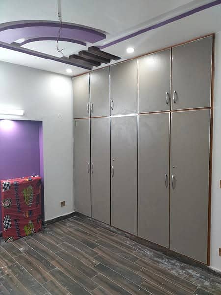 10 Marla separate gate separate garage upper portion available for Rent 7