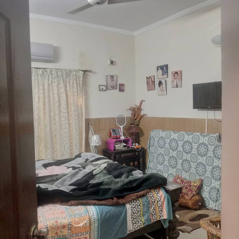 Army Housing Complex Renovated 10 Marla House 4 bed rooms For Rent Is Available Askari 10 - Sector D Lahore Cantt 3