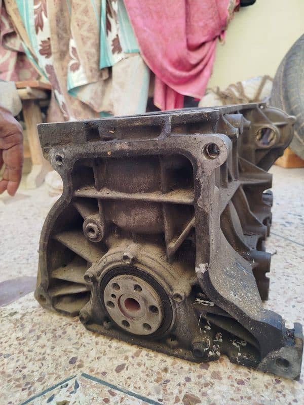 G13b engine assembly 1