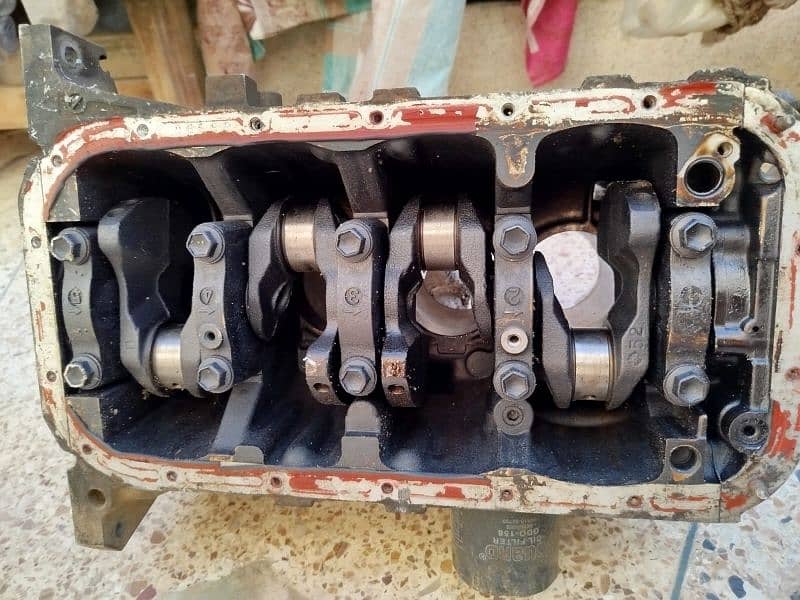G13b engine assembly 4