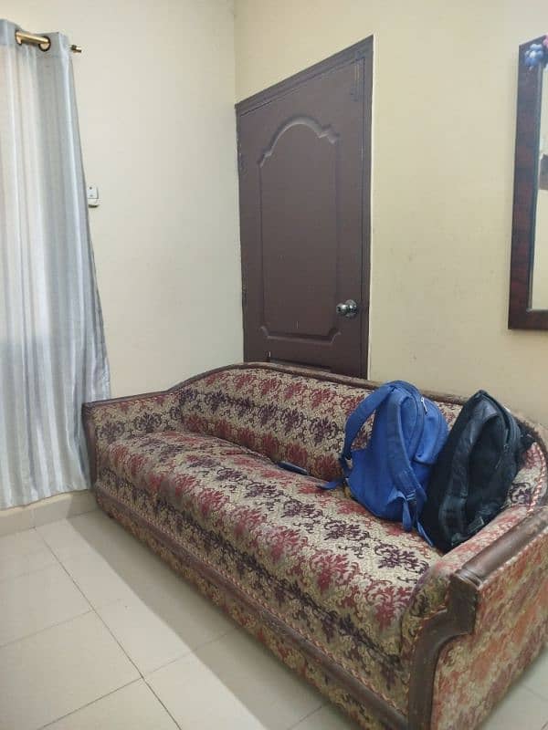 URGENT ( 6 seater sofa set) 2