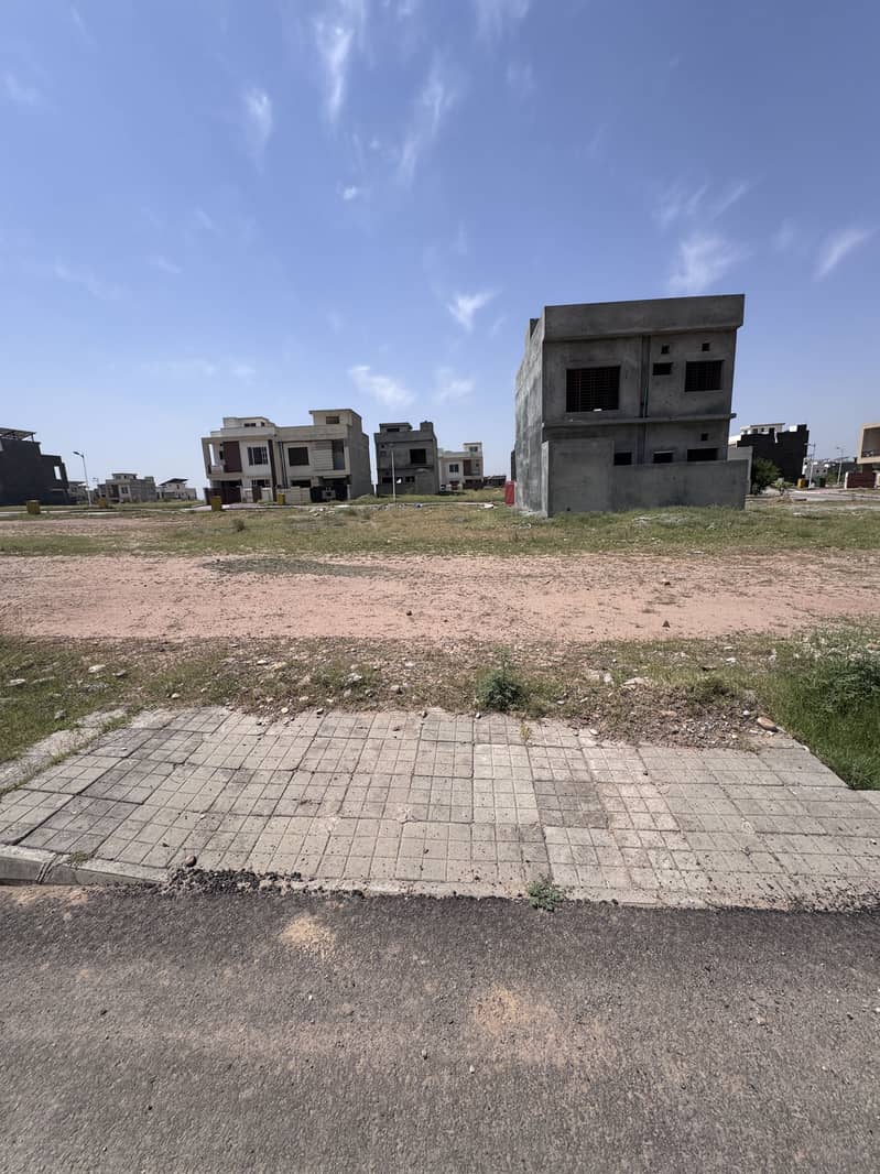 L block 5 marla plot for sale 0