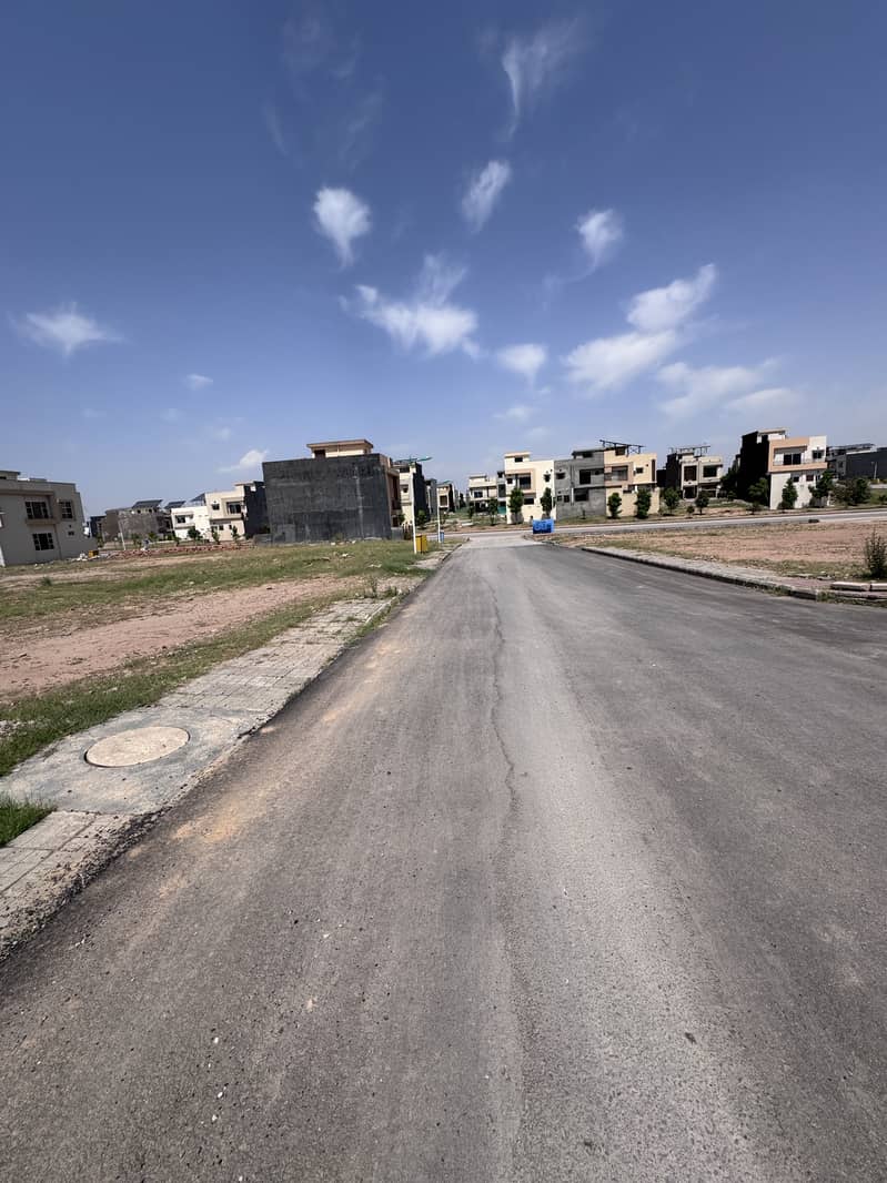 L block 5 marla plot for sale 5