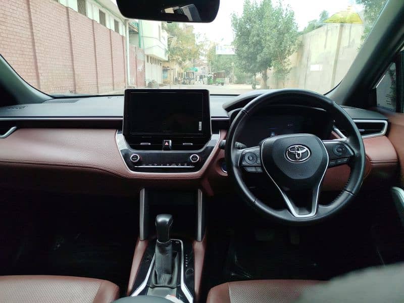 Toyota Corolla Cross HEV X 2024 6