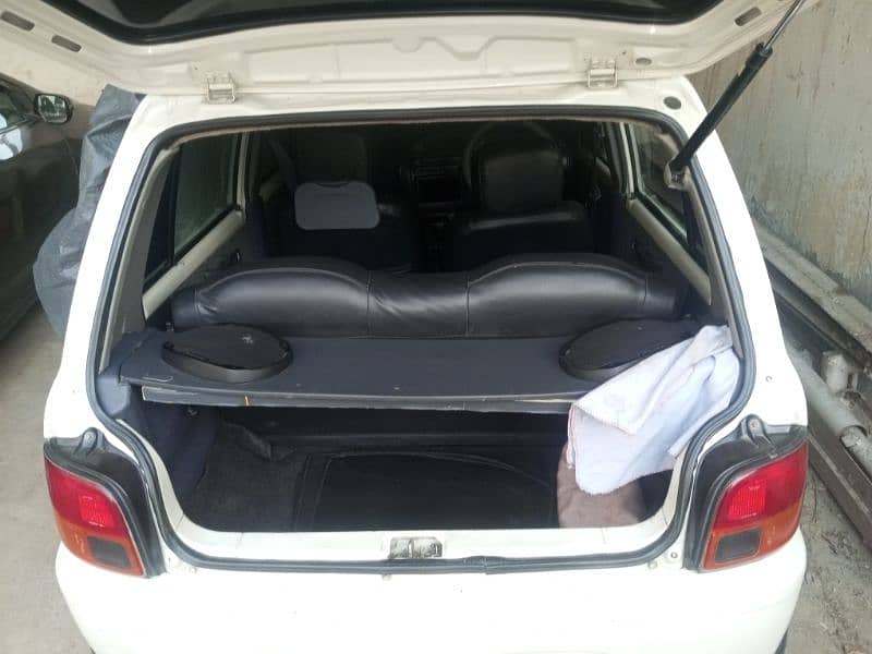 Daihatsu Cuore 2012 8