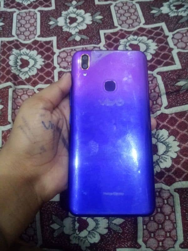 koi fault ni ha OK phone ha no charge no box all OK  open ni h mobile 0