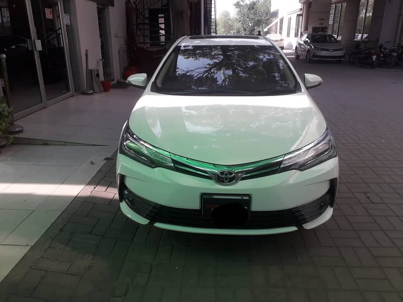 Toyota Corolla Altis 2018(03049409409) 1