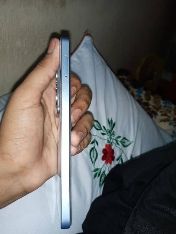Oppo Reno 11F5G 2