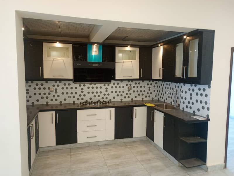 Flat Available For Sale in Gulshan e Maymar 0