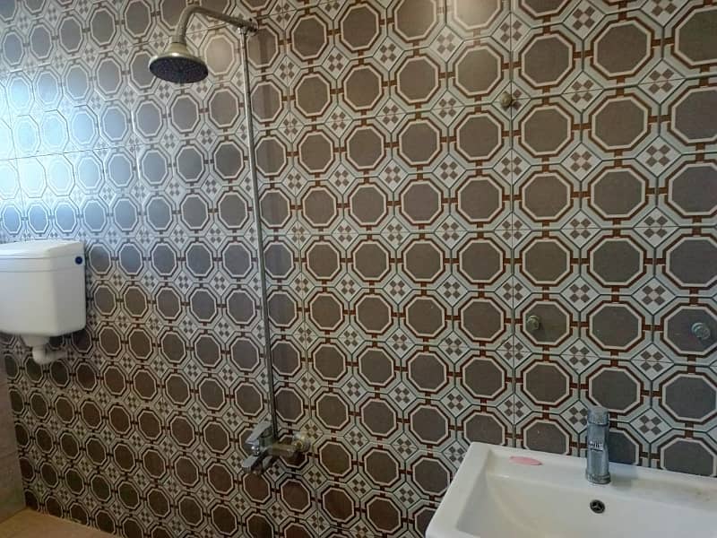 Flat Available For Sale in Gulshan e Maymar 4