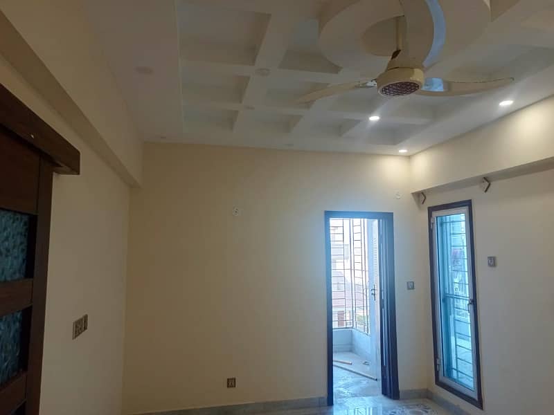 Flat Available For Sale in Gulshan e Maymar 8