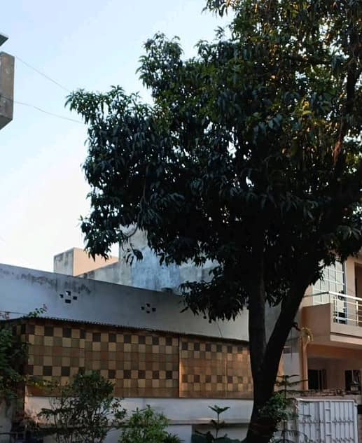 1800 Square Feet House For sale In Rs. 60000000 Only 4