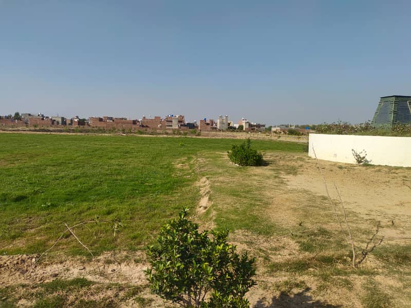 5 Marla facing park plot for sale in iqbal avenue ph 4 Broadway 6