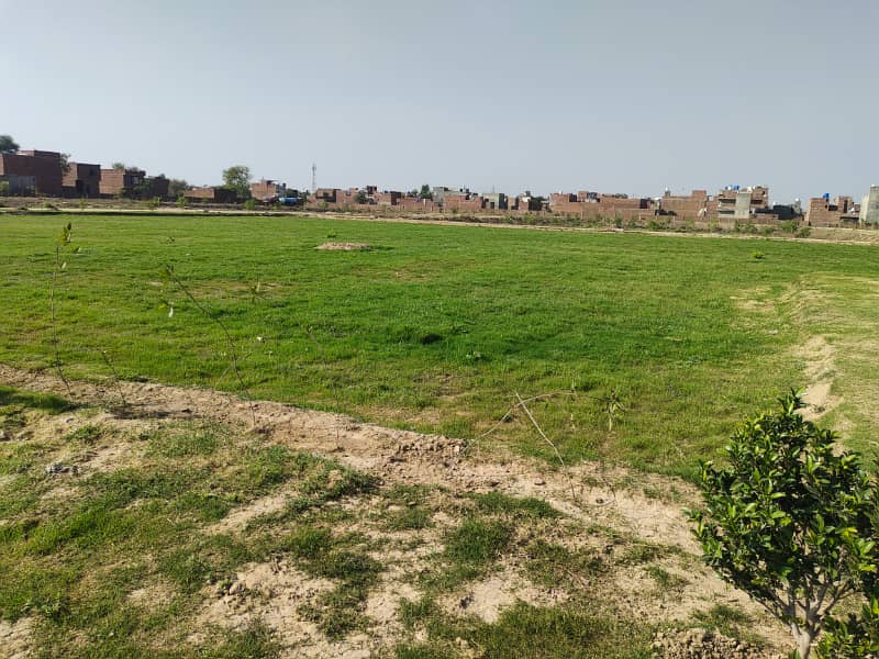 5 Marla facing park plot for sale in iqbal avenue ph 4 Broadway 7