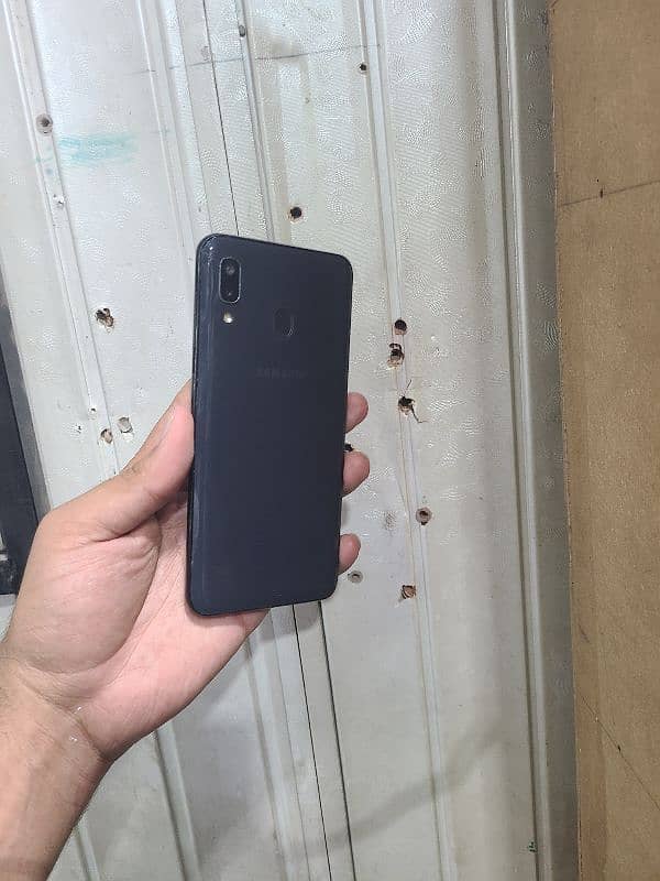 Samsung a20 0