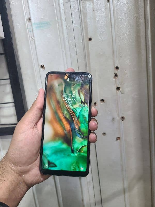 Samsung a20 3