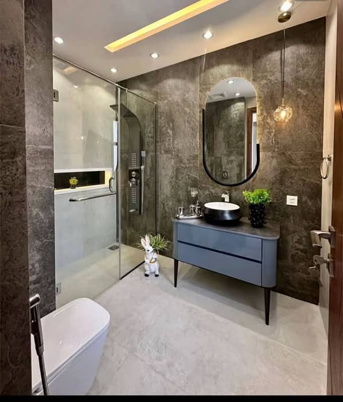 5 Marla Modern Luxurious House For Rent - Bahria Town Islamabad Phase 8 10